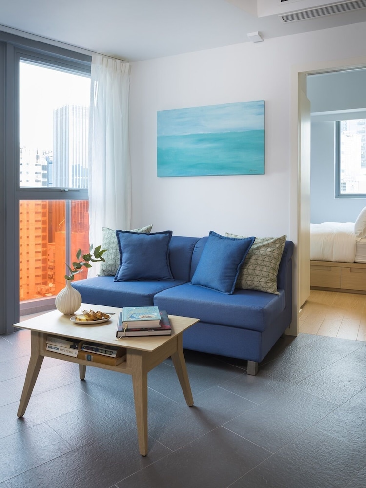CHI Residences 138