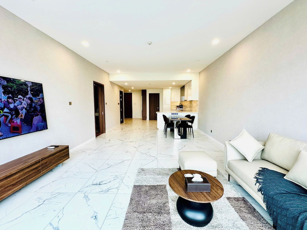 Metropole The Crest Thu Thiem Apartment