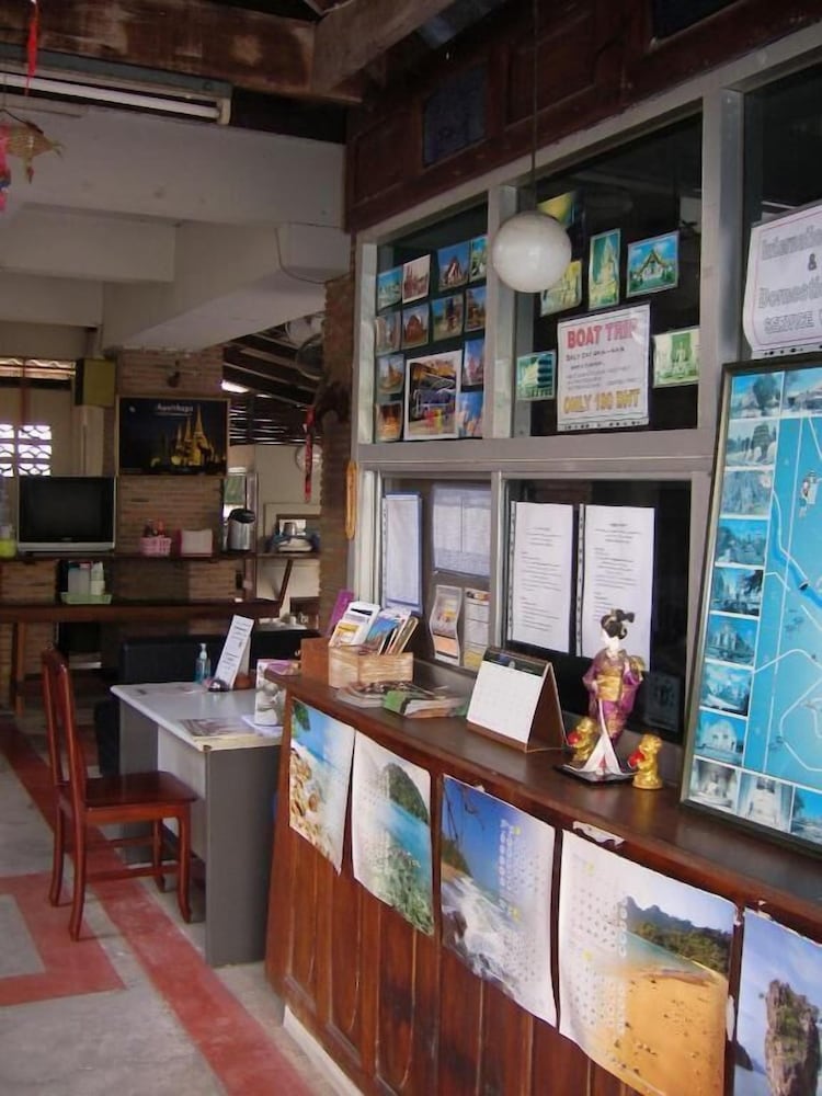 Ayutthaya Place