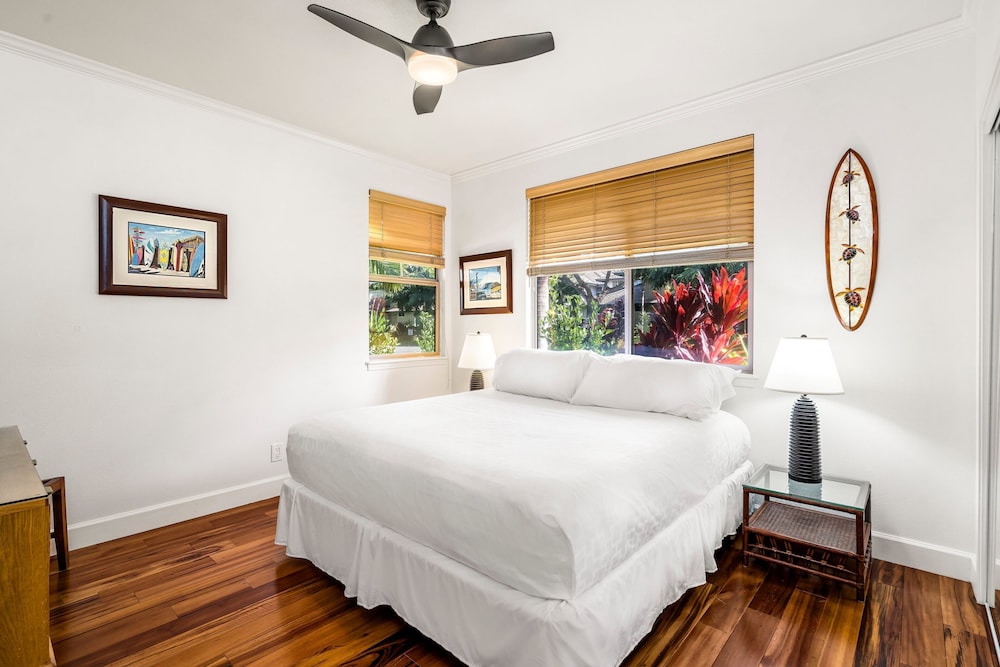 Beautiful Townhouse - Great Amenities and Spacious Lanai! Comes With Beach Pass! - Vrkcv