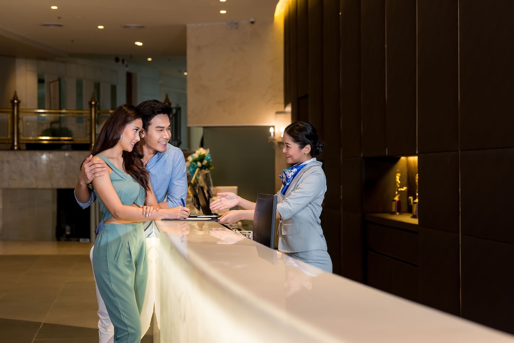Royal Cliff Beach Hotel Pattaya - Image 2