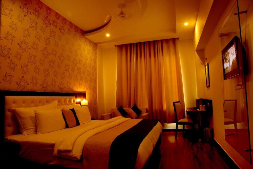 HOTEL MADHUBAN