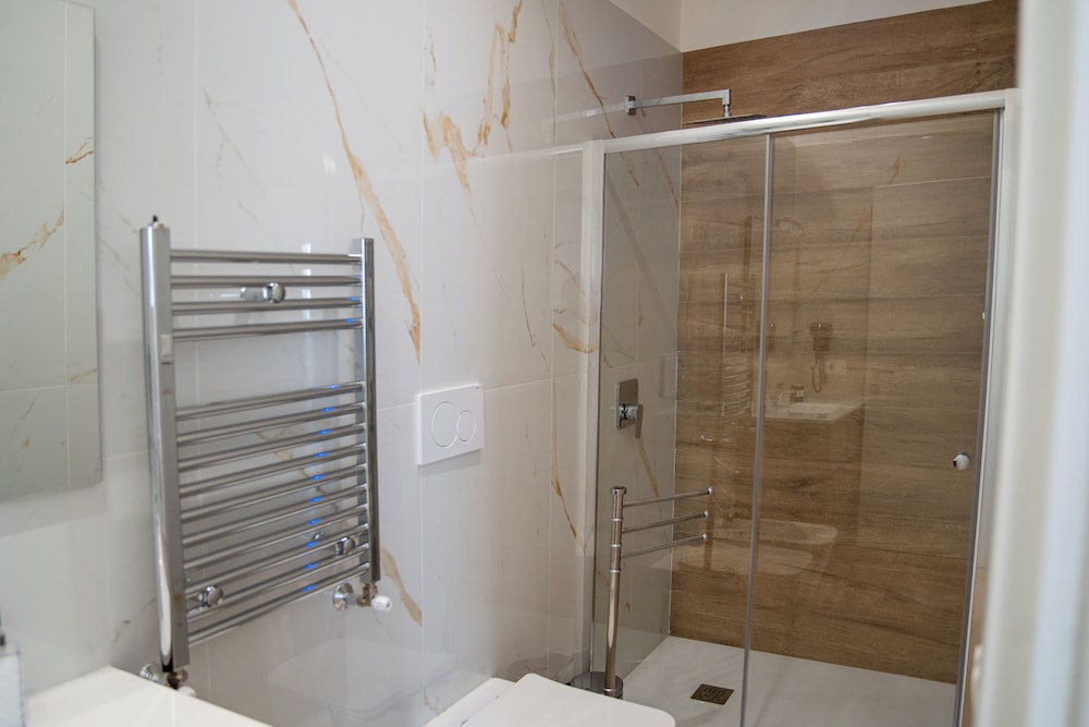 Viroga suite apartments