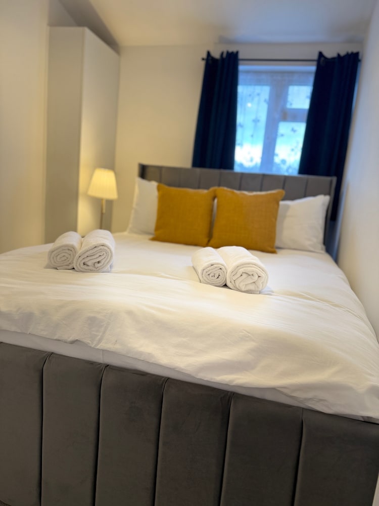 Harlow Cozy 3-bed House Retreat