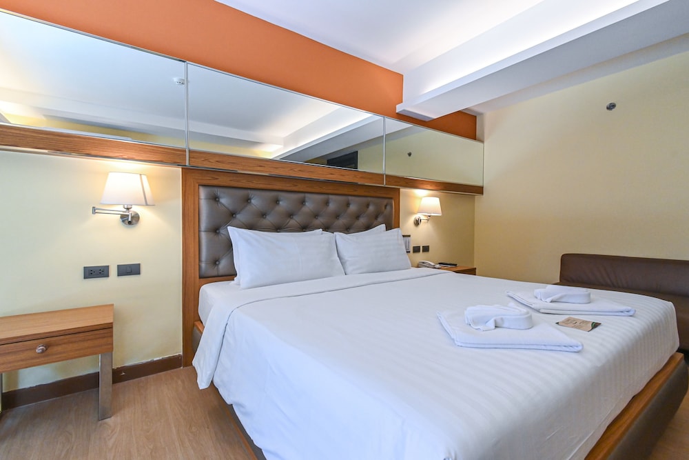 Golden Sea Hua Hin