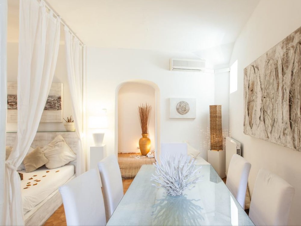 Navona Home
