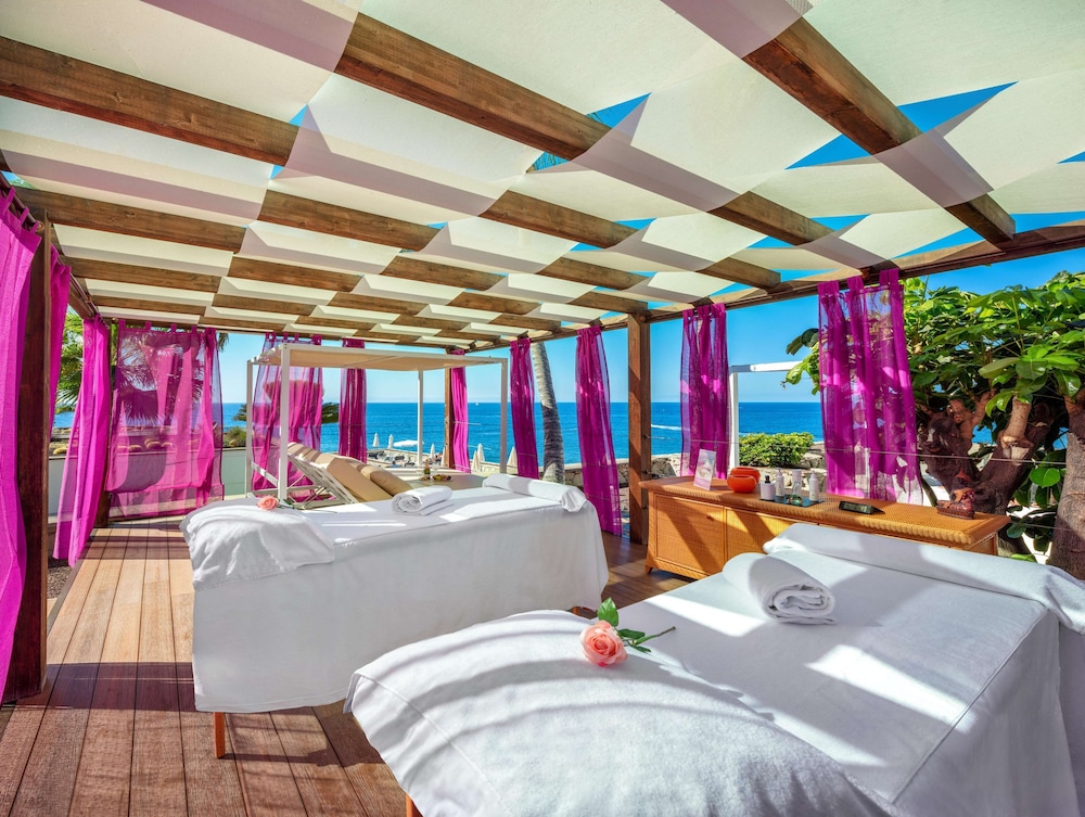 TUI BLUE Suite Princess - Adults Only