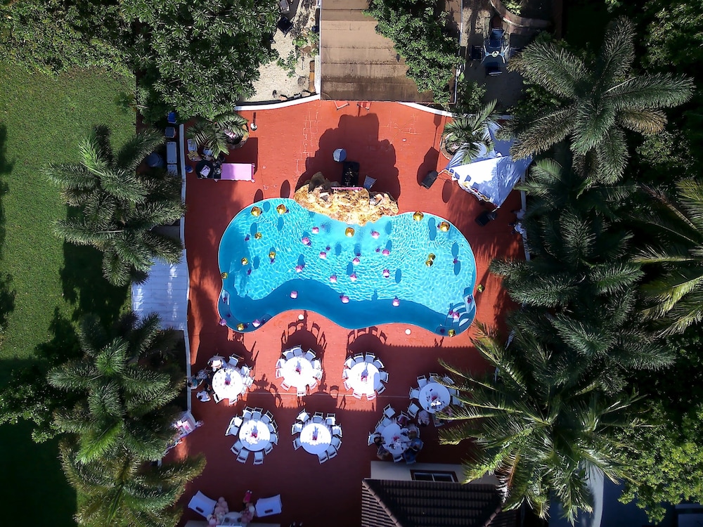 Andy Resort Luxury