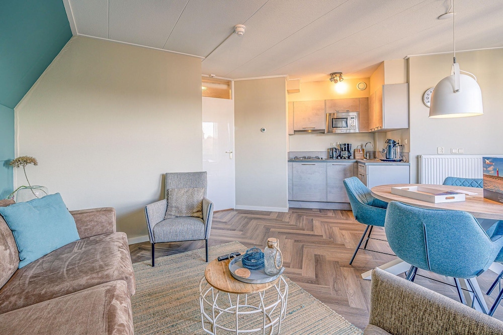 Nice Apartment Near the Center of De Koog