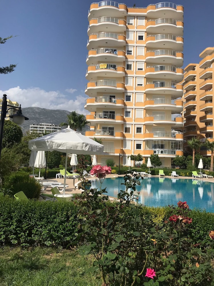 Alanya Cebeci VIII Family Style