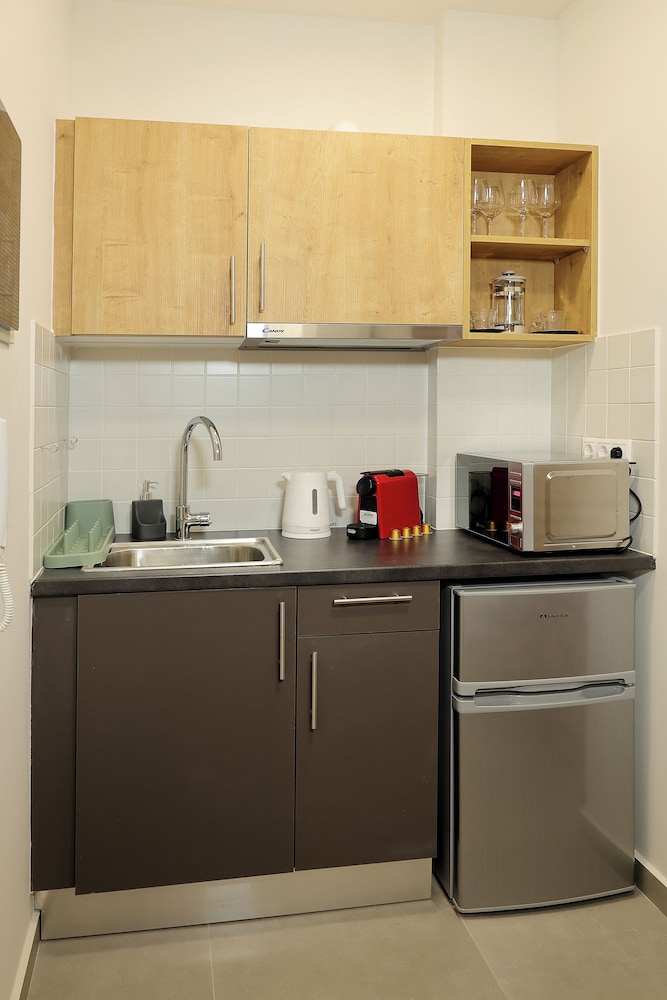 K9 Apartments