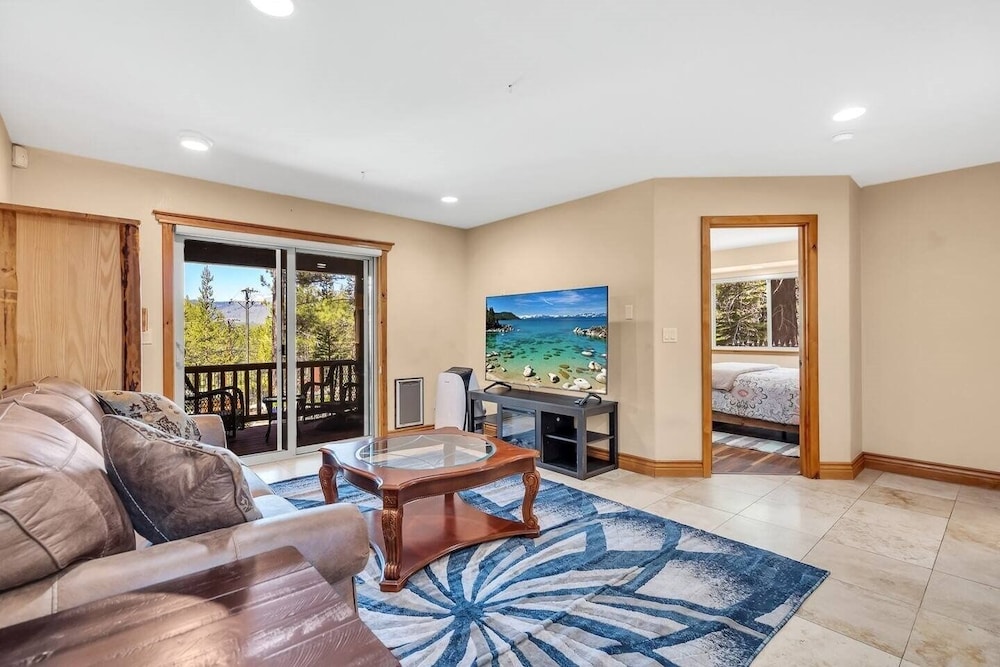 Lake Tahoe Vacations - 1603 Bel Aire Circle 3 Bedroom Home by RedAwning - Property Image 21