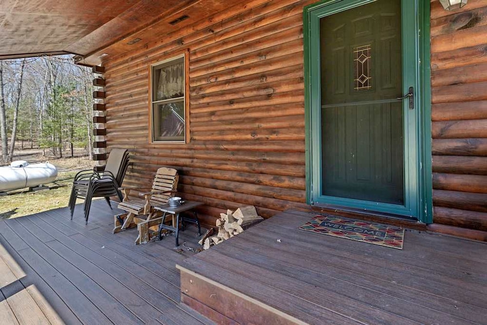 Manistee Cabin in Manistee