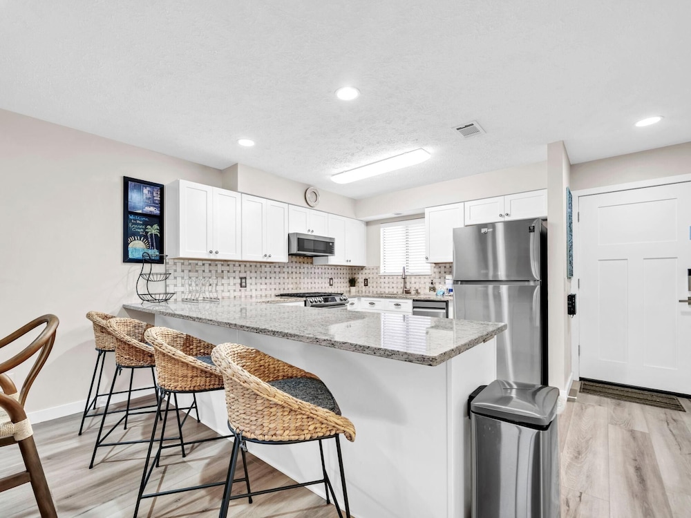 Gulf Highlands 229- St. Katherine Blvd