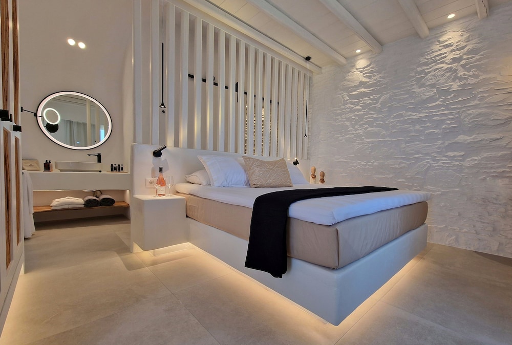 AGADA Folegandros