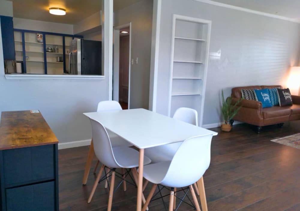 Cozy 3BR Retreat w Office