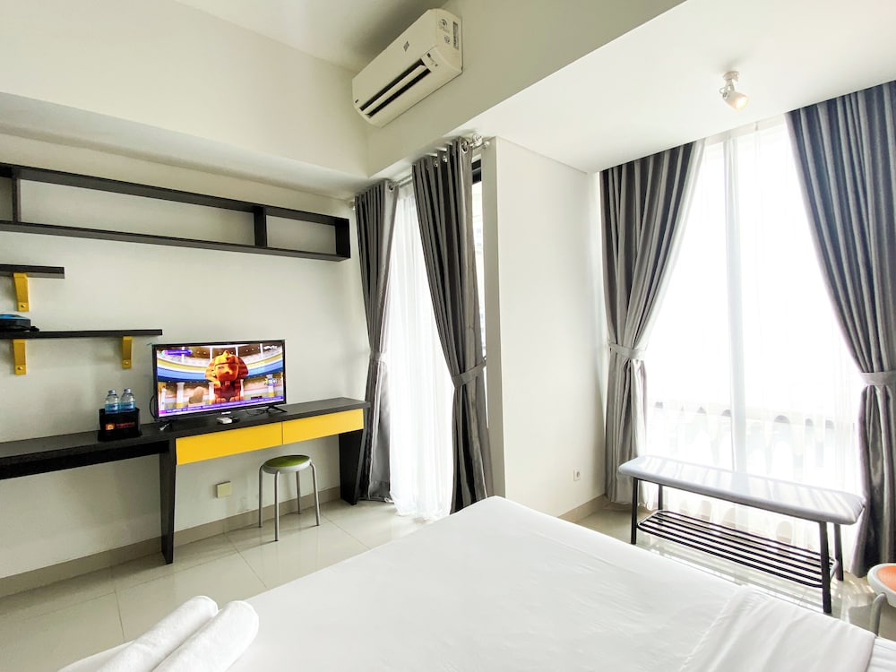 Monochromatic Studio At Lrt City Bekasi Apartment
