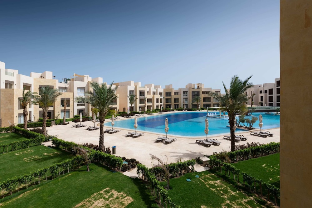 Xuru Stays I Modish & Magnific 2bdr @ Mangroovy Pool & Beach Access