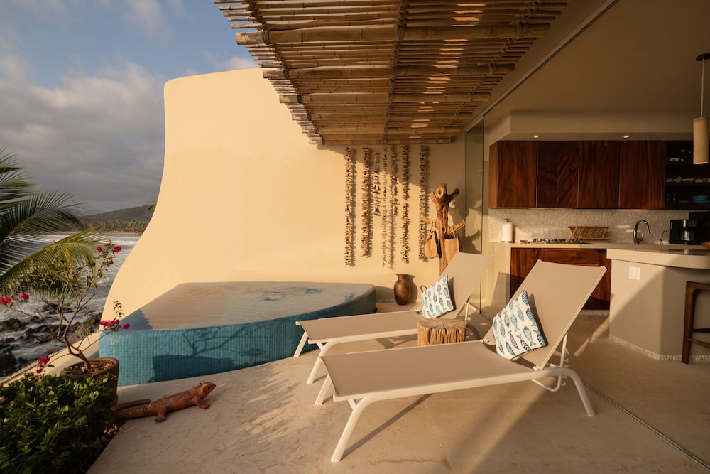 Punta Majahua Condos