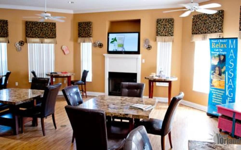Orlando and Kissimmee Town homes by MyOrlandoStay