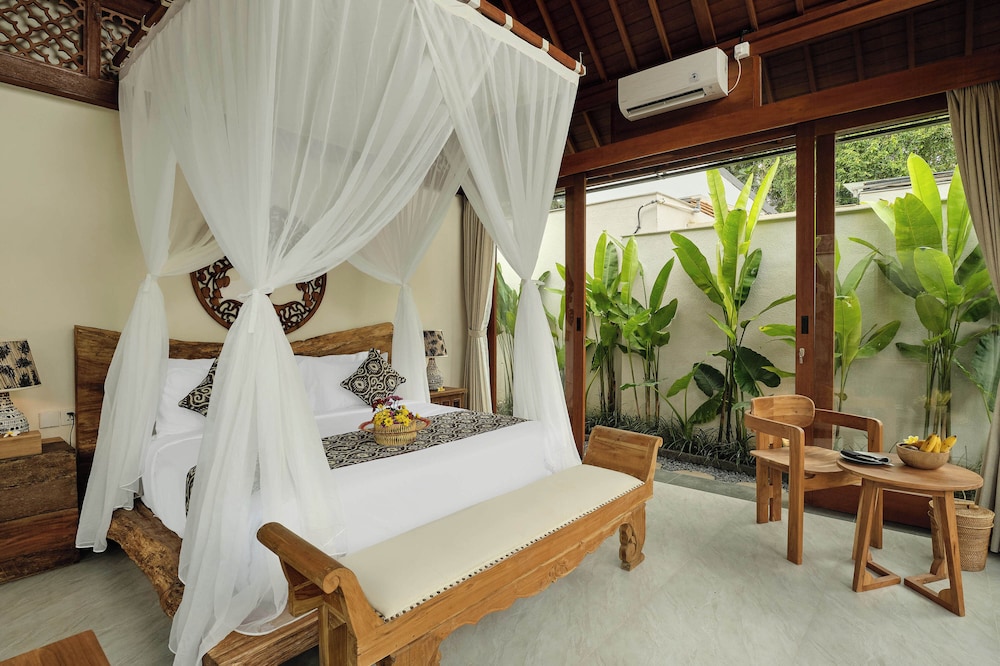 Changi Jungle Ubud Villas