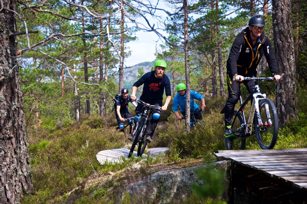 activities & amenities