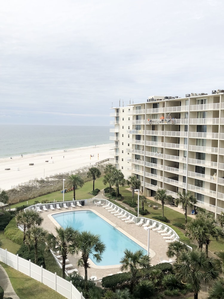 Hotel Tradewinds Condos by Hosteeva - Image 1