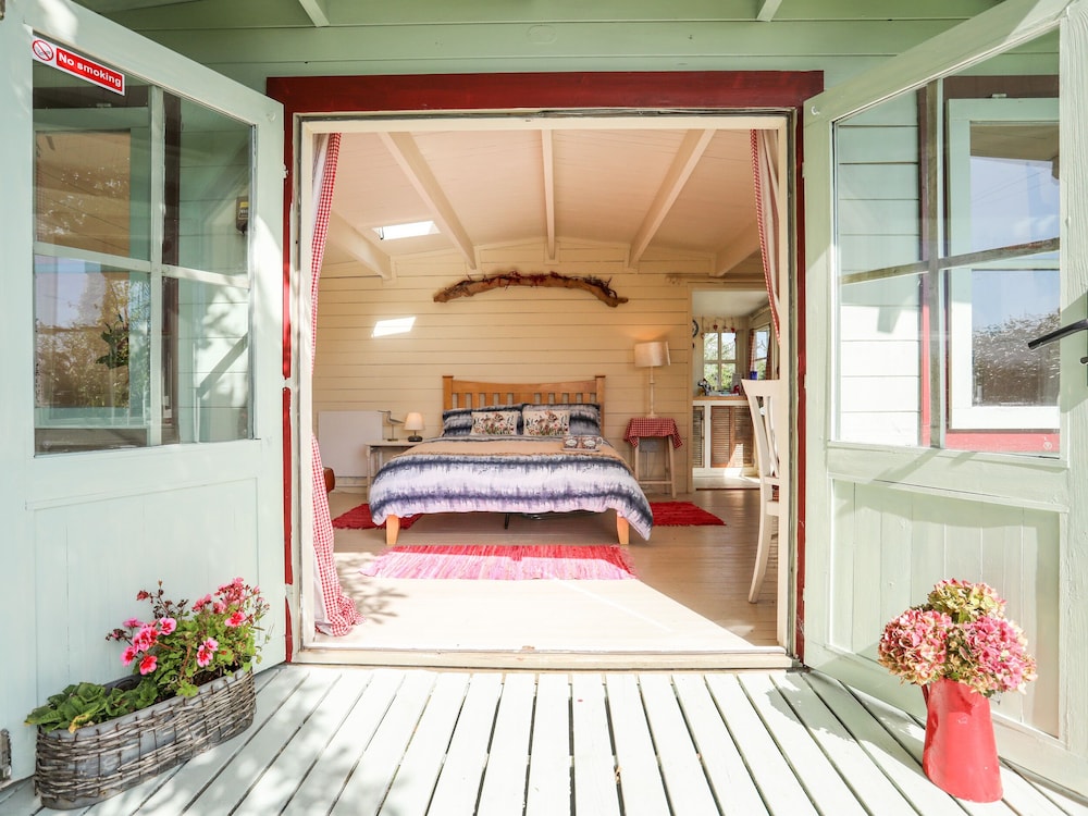 Songbird Hideaway view 4
