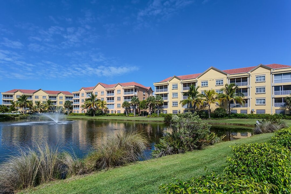 Bella Lago 423 by Distinctive Beach Rentals