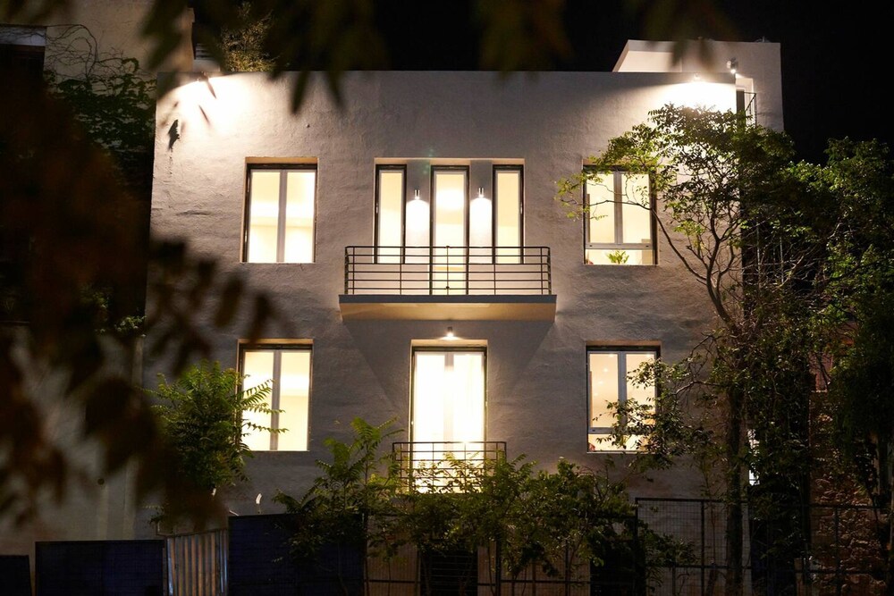 Ma Maison Acropolis Mansion 3bdr Suite N 6 400mbps