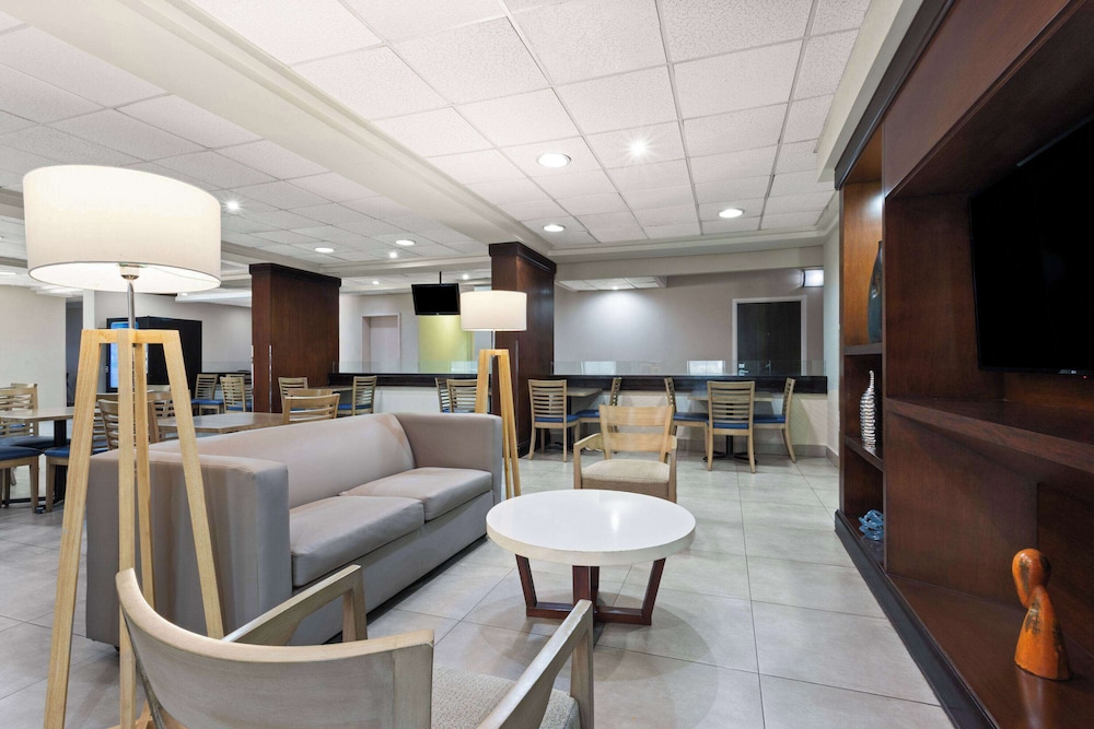 Wyndham Garden Monterrey Aeropuerto - Property Image 22