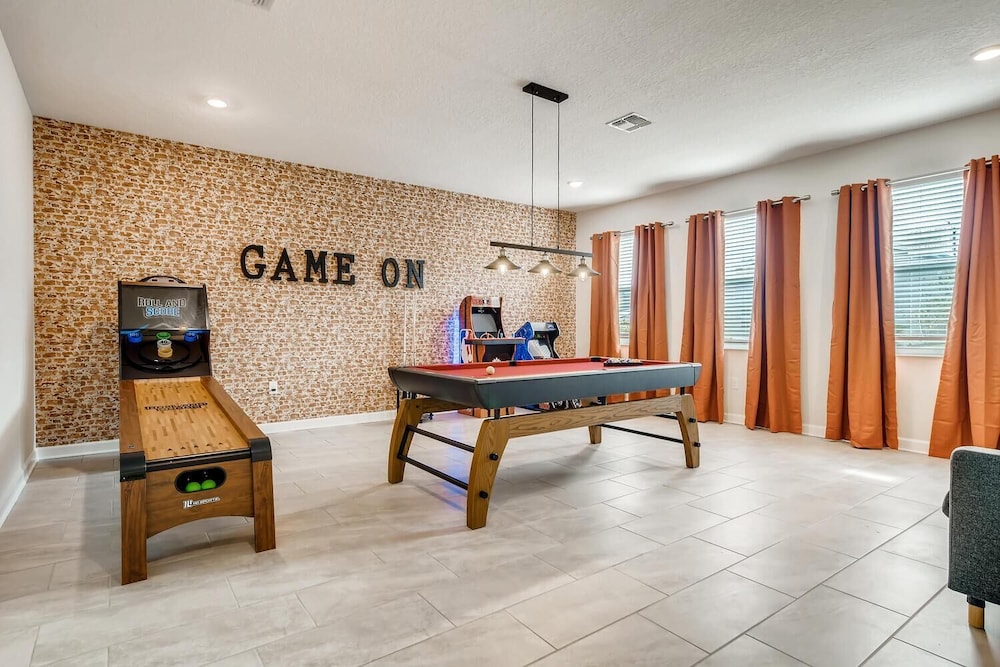 4507 NL Stunning 6br, Private Pool & Spa