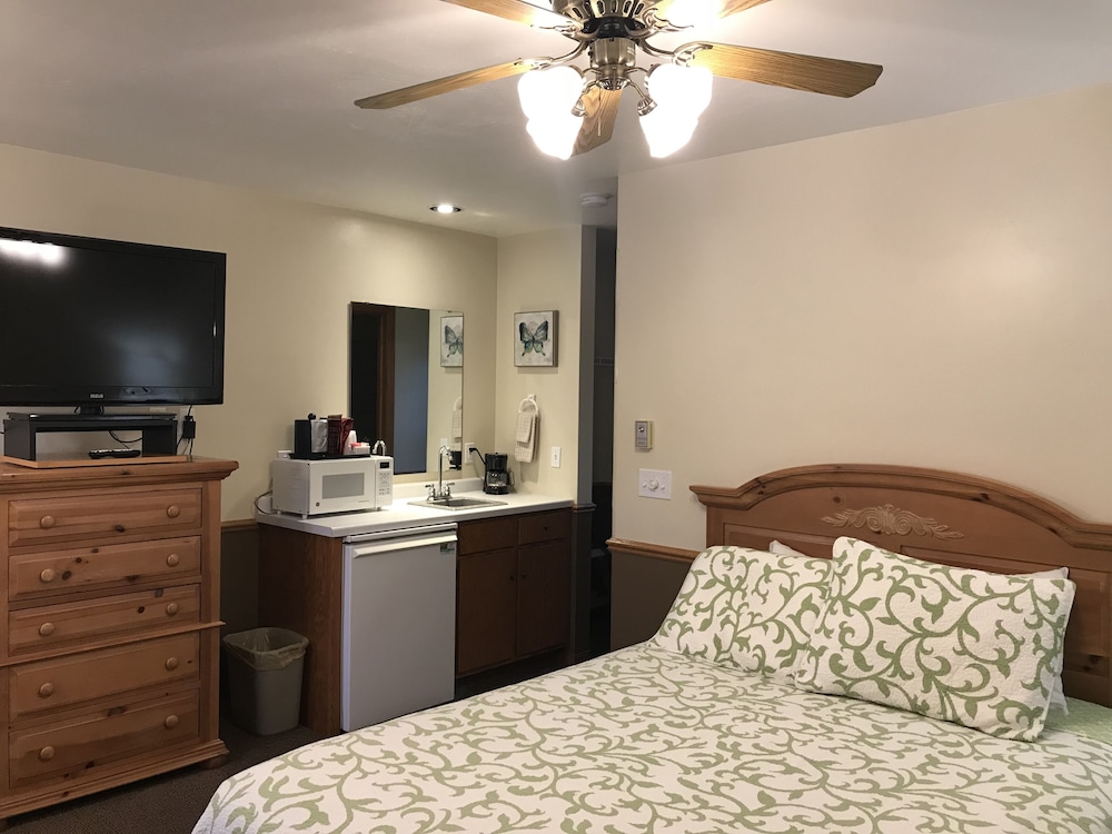 Bay Breeze Resort