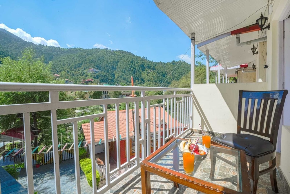 Pax Hotel Rock Villa