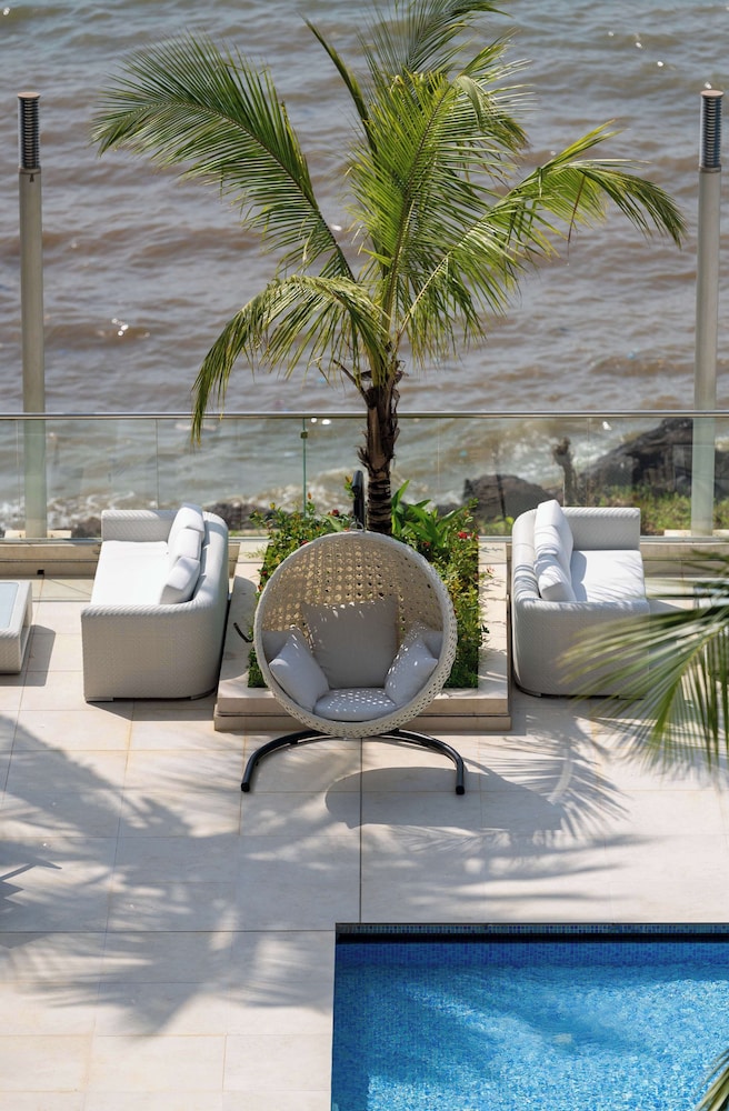 Radisson Blu Hotel, Conakry