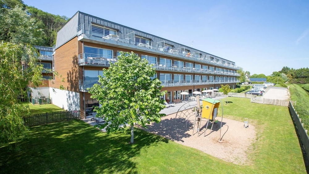 Photo 42