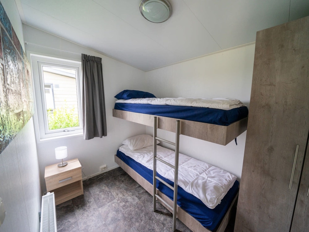 Modern Chalet With Dishwasher on the Markermeer