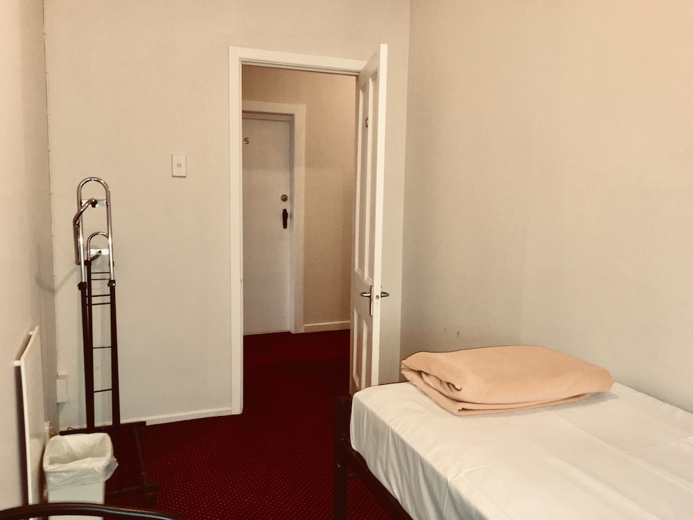 Freemans Backpackers Lodge - Hostel