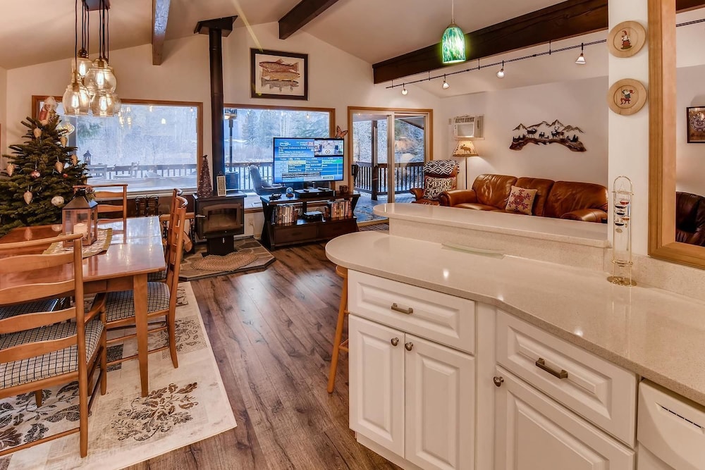 Beechwood Lakehouse