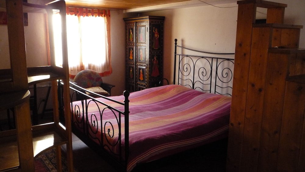 Photo 25