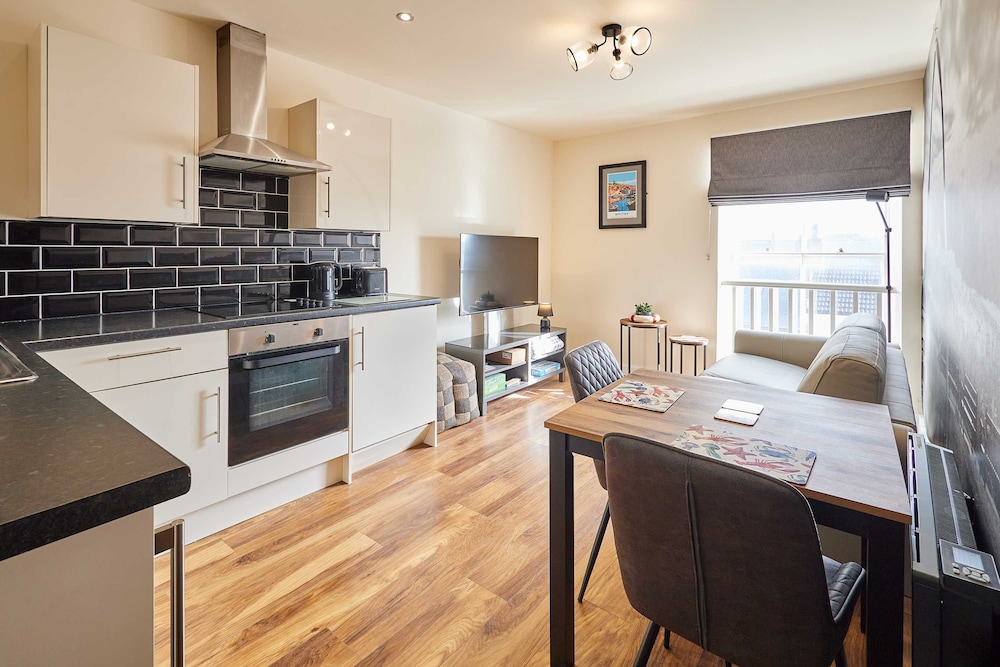 Host Stay Abbey Terrace Apartment