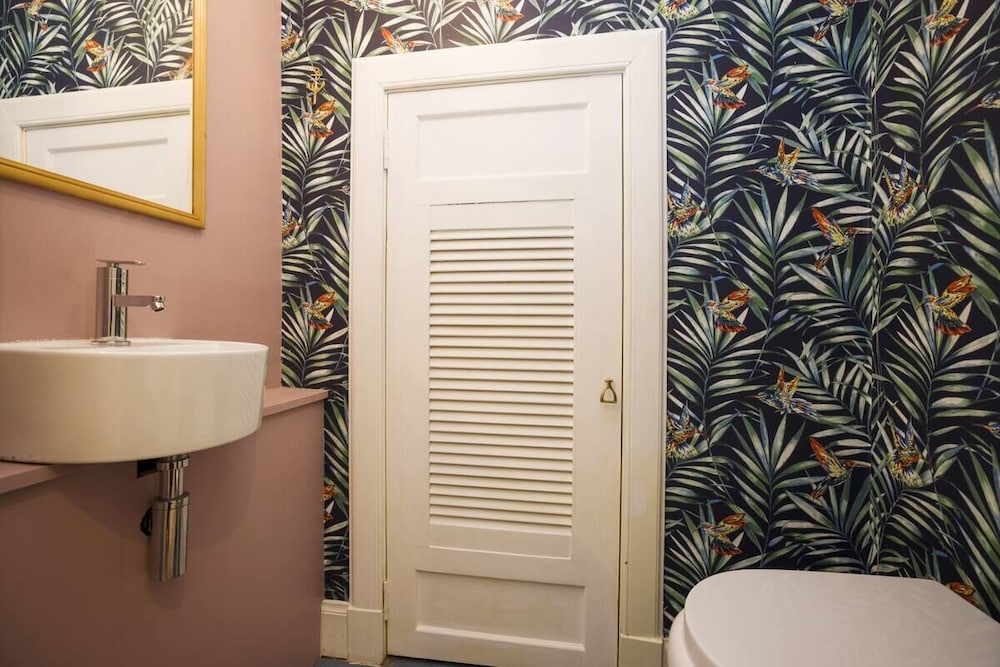 Splendid 2bed Apt near Haymarket