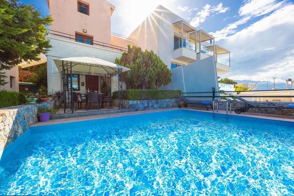 Villa Ikaros in Plaka