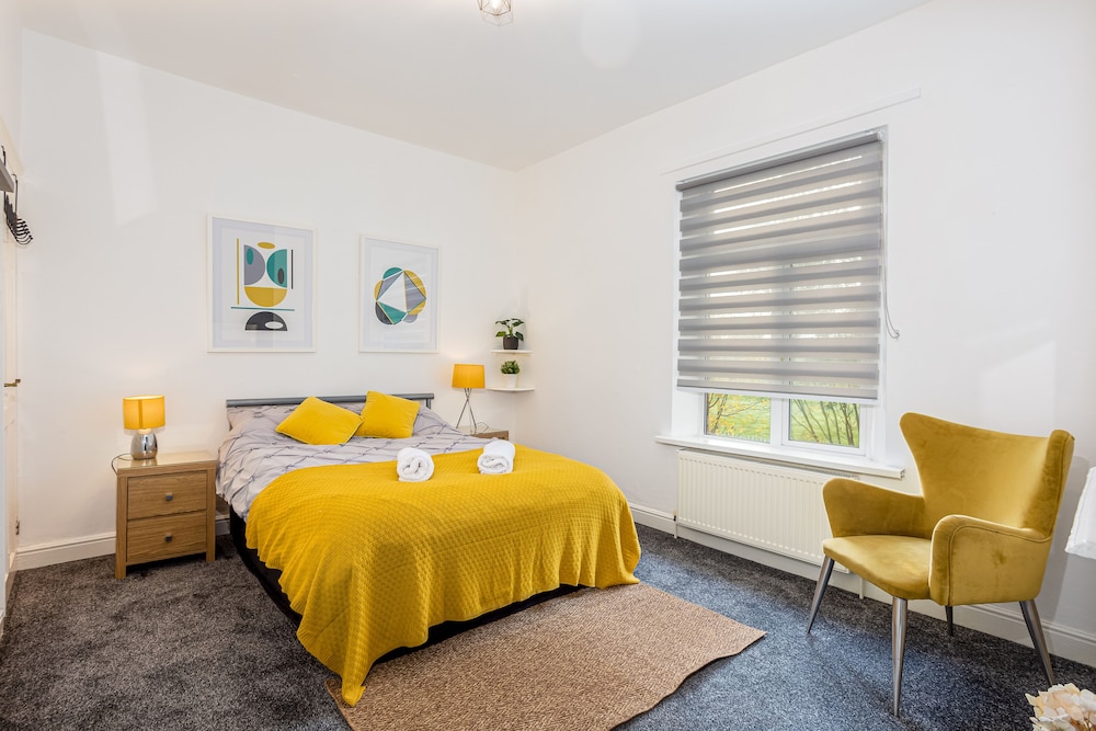 Stylish 3 bedroom home view 3