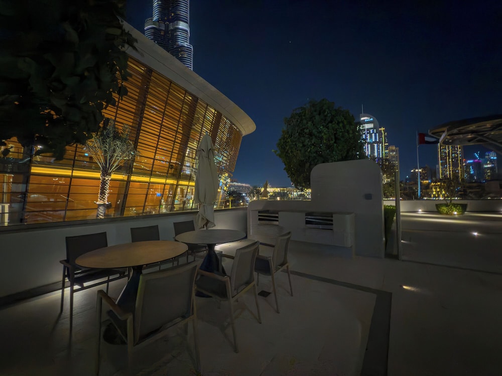 NYE Burj Khalifa & Fountain View Balcony Escape