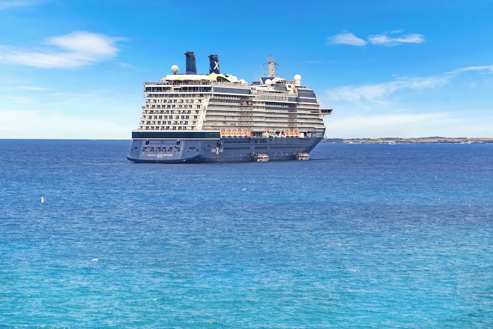 Direct Ocean Front - Upgraded Unit - Free Concierge - Vrkcv