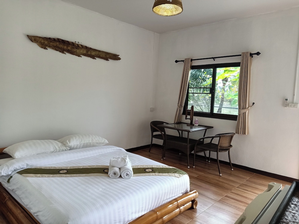 The Forest Hill Cafe & Homestay