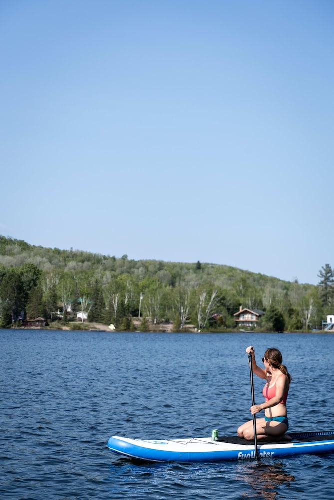 Le Rocher Spa Lac Par Paddleboard