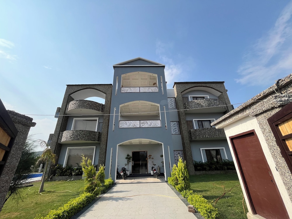 River Home Stay