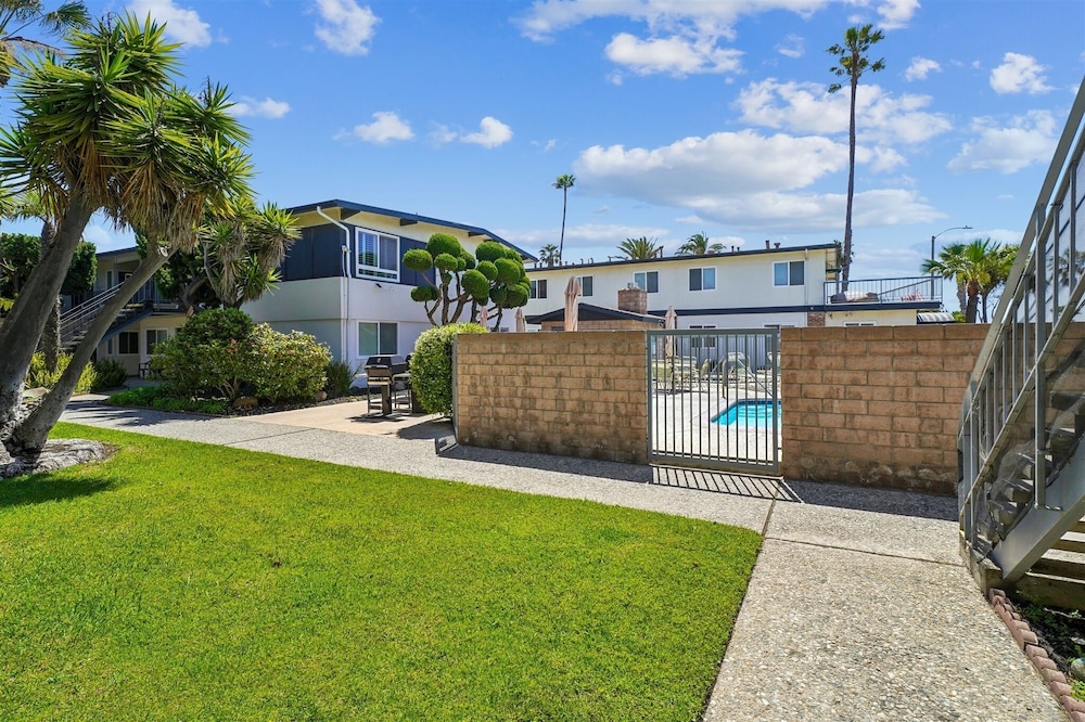 1 Bed Beach Condo #131 1 Bedroom Condo by Sunset Shores Condominiums